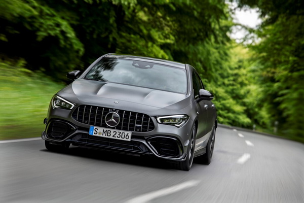 novi-mercedes-amg-a-45-4matic-i-cla-45-4matic