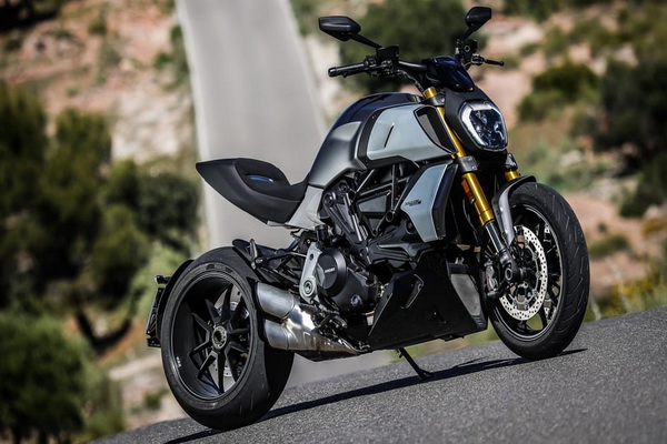 stize-novi-ducati-diavel-1260-s