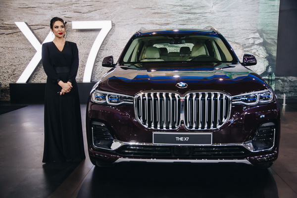 -bmw-srbija-nastupa-u-posebnoj-hali-na-54-medjunarodnom-salonu-automobila-u-beogradu