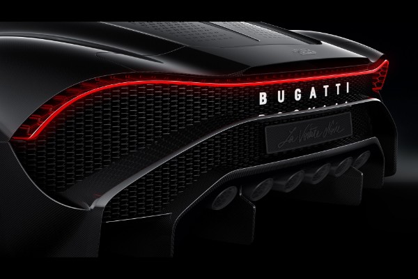 bugatti-predstavio-najskuplji-automobil-na-svetu-u-Zenevi