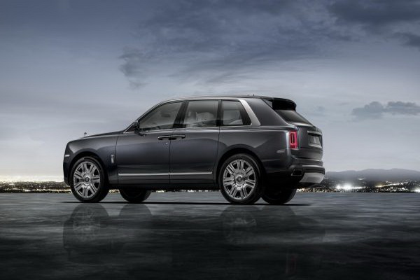 rolls-royce-cullinan-bice-predstavljen-u-beogradu