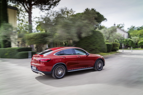 novi-mercedes-benz-glc-coupé