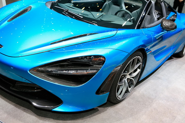 fenomenalni-mclaren-720s-spider-predstavljen-u-Zenevi