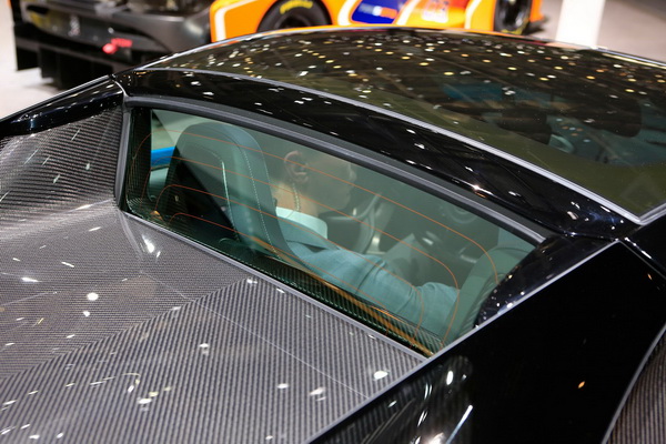 fenomenalni-mclaren-720s-spider-predstavljen-u-Zenevi