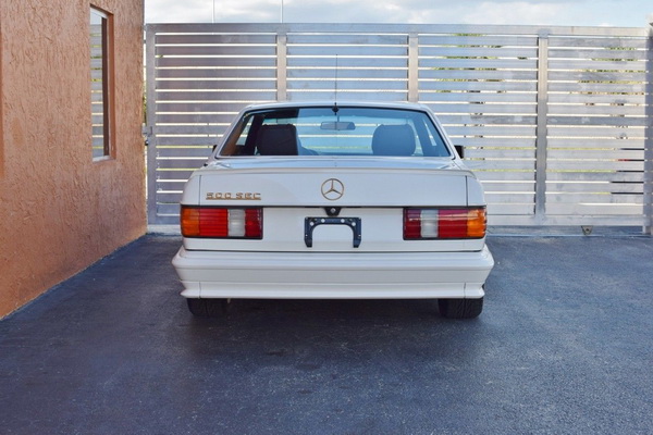 mercedes-iz-1985-godine-se-prodaje-za-57000-dolara