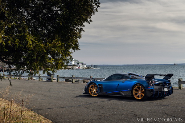 prodaje-se-retki-pagani-huayra-bc-macchina-volante