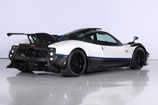 polovna-pagani-zonda-riviera-se-prodaje-55-miliona-dolara