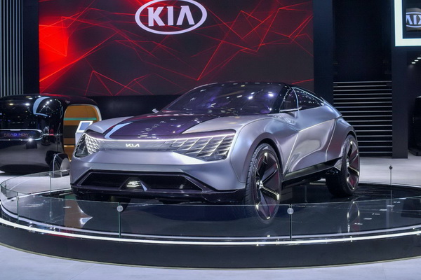 kia-predstavila-futuron-koncept