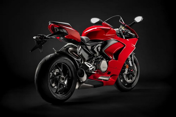 novi-2020-ducati-panigale-v2