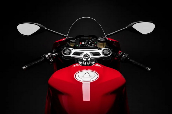 novi-2020-ducati-panigale-v2