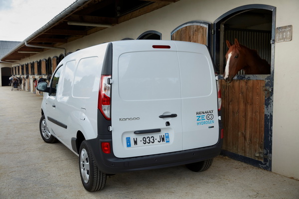 renault-grupa-uvodi-pogon-na-vodonicne-gorivne-ćelije1