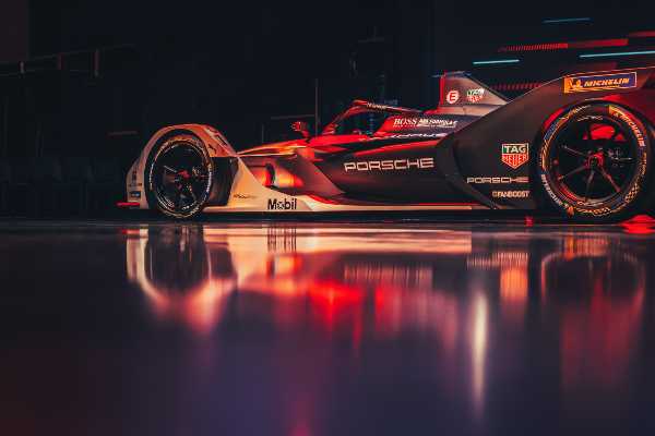 tag-heuer-postaje-zvanicni-partner-porsche-formula-e-tima