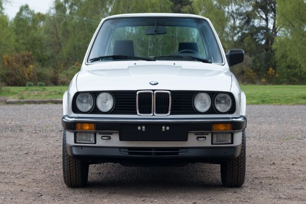 bmw-325-iz-1986-godine-se-prodaje-za-50000-dolara