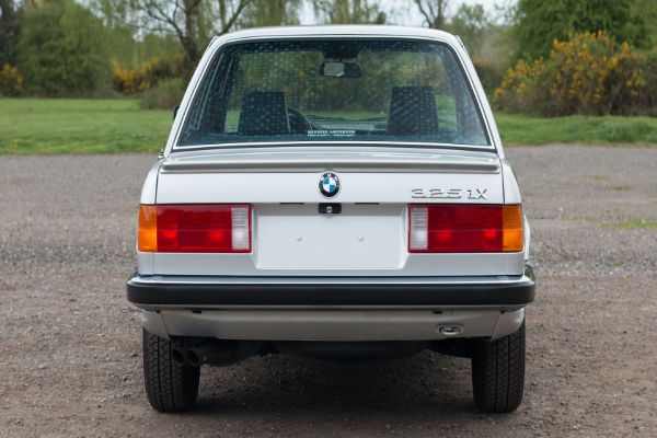 bmw-325-iz-1986-godine-se-prodaje-za-50000-dolara