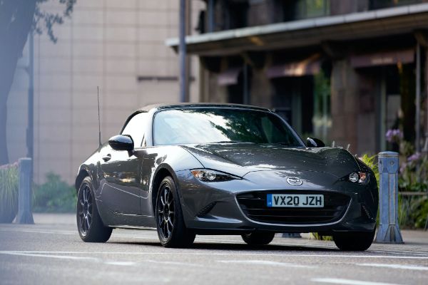 mazda-predstavila-novi-mx-5-r-sport-kabriolet