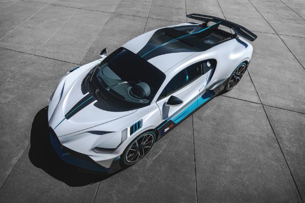 bugatti-divo-napokon-pocinje-da-se-isporucuje