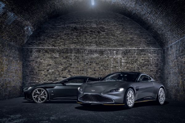 aston-martin-vantage-i-dbs-superleggera-u-duhu-agenta-007