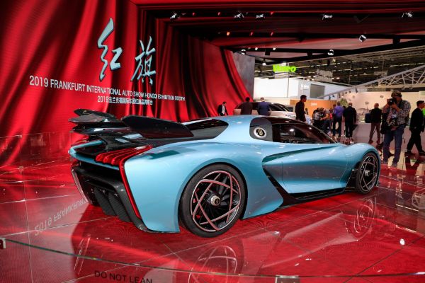 kinezi-krecu-sa-proizvodnjom-superautomobila-od-14-miliona-dolara