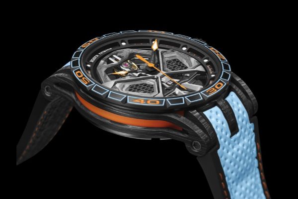 roger-dubuis-predstavlja-sat-posvecen-novom-lamborghiniju