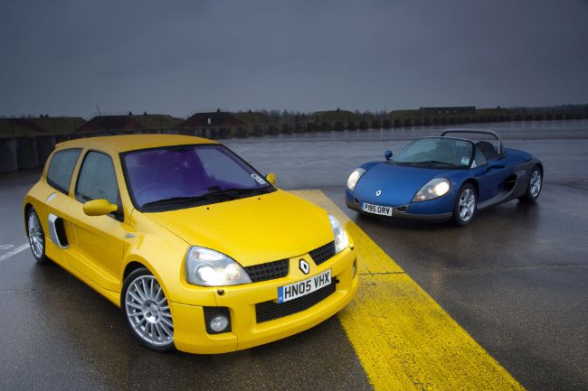 Renault Clio V6 – legenda puni 20 godina