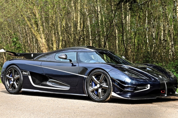 prodaje-se-polovni-koenigsegg-one1-po-neverovatnoj-ceni