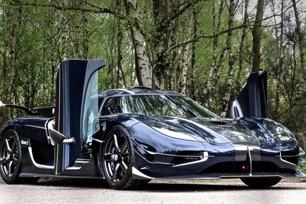 prodaje-se-polovni-koenigsegg-one1-po-neverovatnoj-ceni