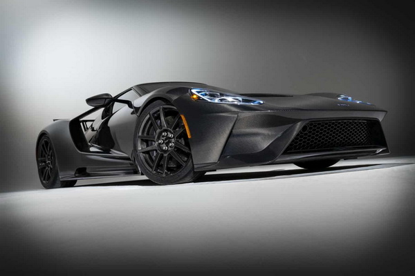 2020-ford-gt-liquid-carbon