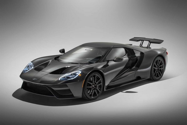 2020-ford-gt-liquid-carbon