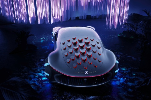 mercedes-predstavio-novi-futuristicni-koncept