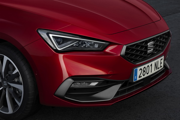 novi-seat-leon-2020