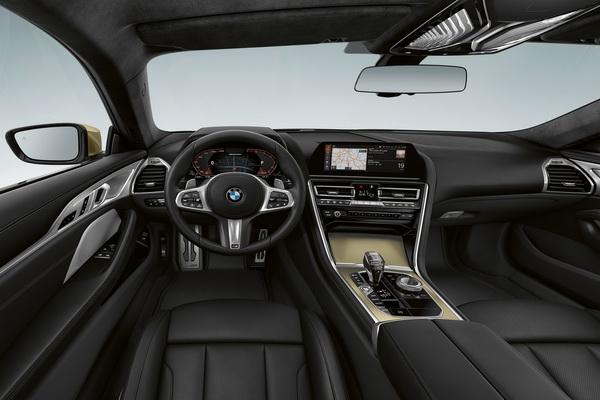bmw-8-golden-thunder-bembara-koja-ce-vas-zadiviti