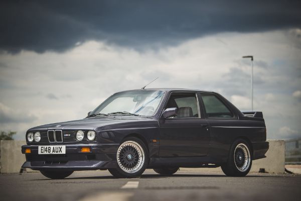 retki-bmw-m3-evo-ii-iz-1988-godine-se-prodaje-na-aukciji