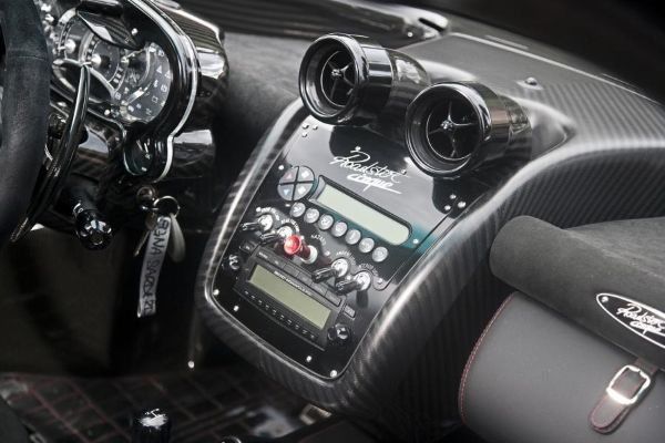 pagani-zonda-cinque-hiperautomobil-od-10-miliona-dolara