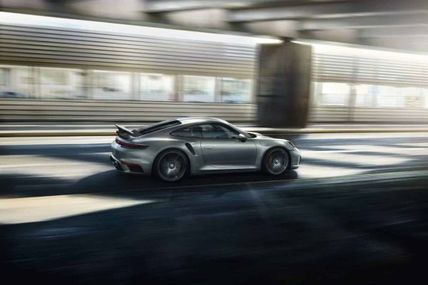 porsche-predstavio-najsnazniji-911-turbo-s-model-ikada