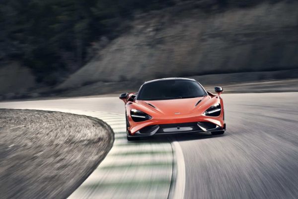 mclaren-765lt-zver-stvorena-za-trkacku-stazu