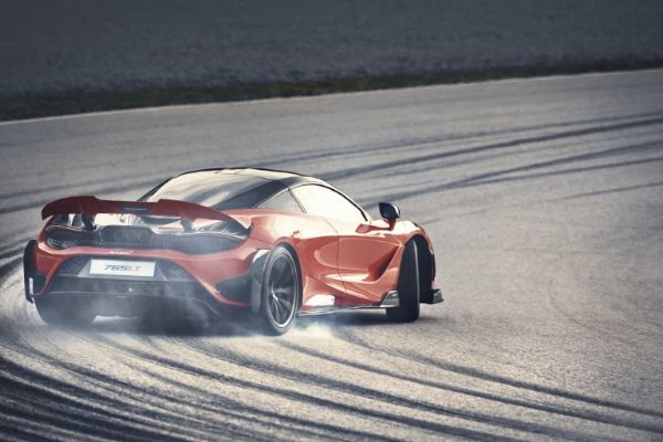 mclaren-765lt-zver-stvorena-za-trkacku-stazu