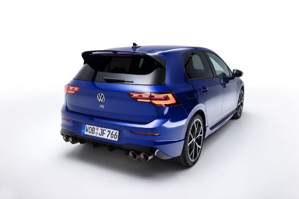 predstavljen-golf-r-2022