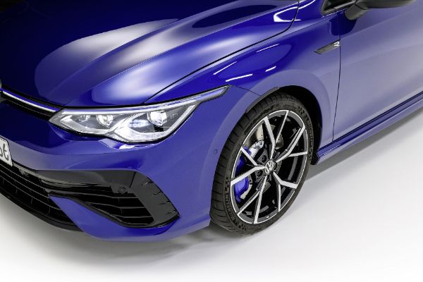 predstavljen-golf-r-2022