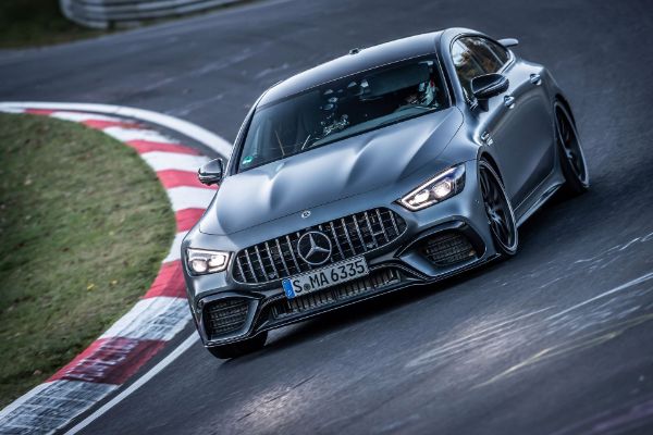 mercedes-amg-gt-63-s-oborio-rekord-panamere