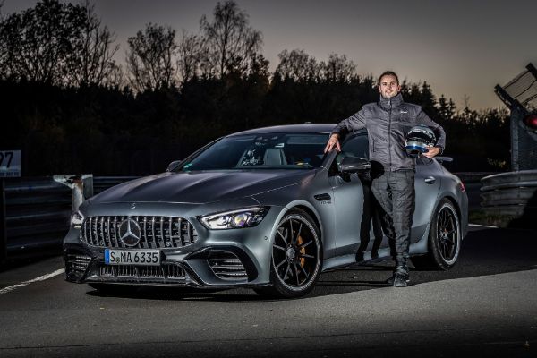 mercedes-amg-gt-63-s-oborio-rekord-panamere