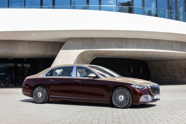 mercedes-maybach-s-klasa-je-premijerno-predstavljena