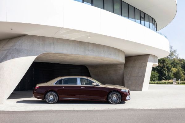 mercedes-maybach-s-klasa-je-premijerno-predstavljena