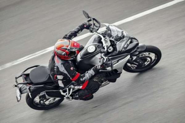 ducati-predstavio-multistrada-v4-modele