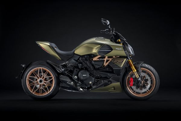 diavel-1260-lamborghini-napokon-predstavljen