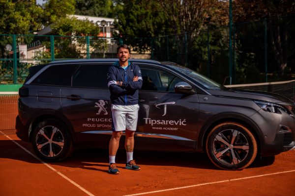 teniska-akademija-tipsarevic-i-peugeot-objavili-pocetak-saradnje-u-srbiji