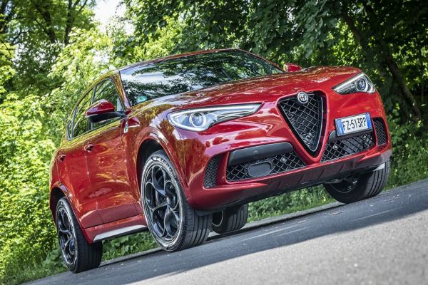 alfa-romeo-stelvio-quadrifoglio-je-terenac-godine