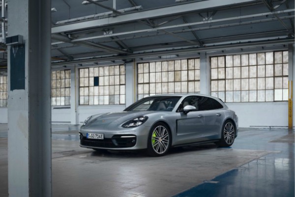 porsche-lansira-nove-panamera-modele