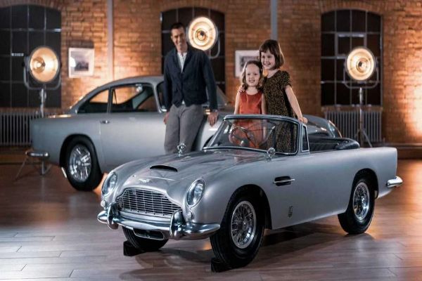 aston-martin-predstavio-db5-model-za-klince