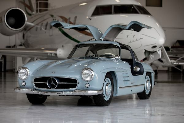 mercedes-benz-300-sl-prodat-za-15-miliona-dolara