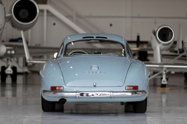 mercedes-benz-300-sl-prodat-za-15-miliona-dolara